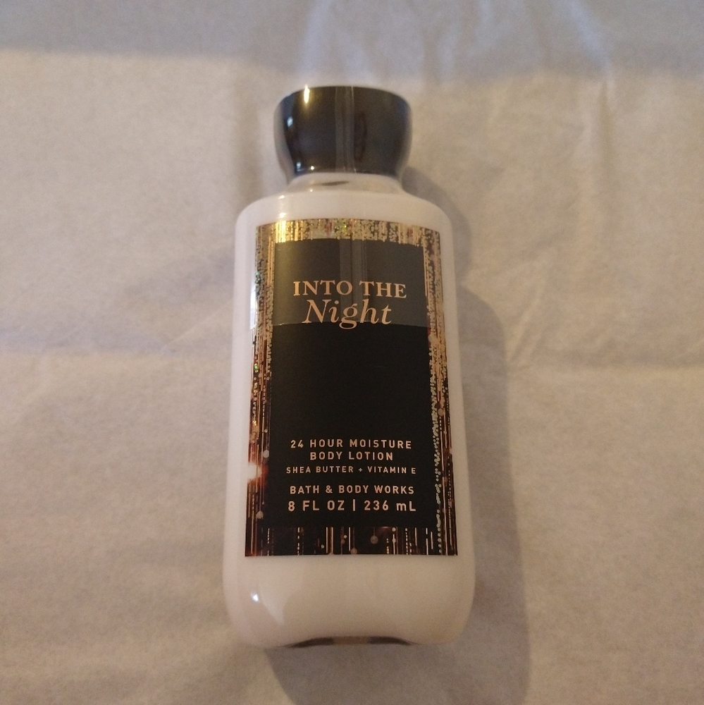 BATH & BODY WORKS BODY LOTION SEALED NWT